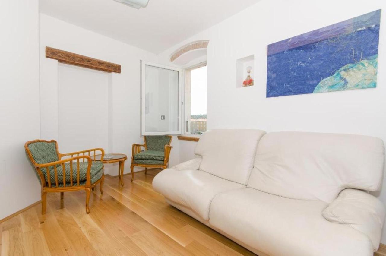 Augusta Apartment Ровинь Экстерьер фото