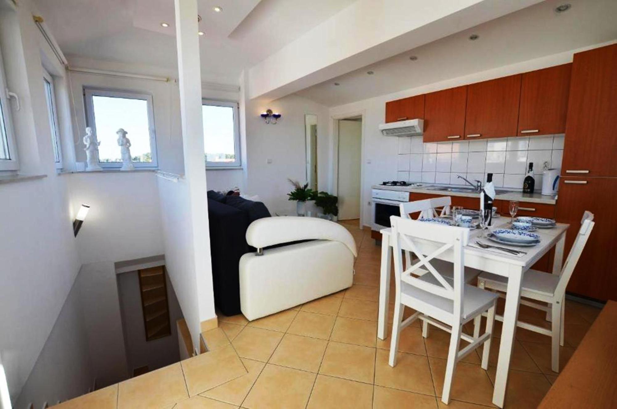 Augusta Apartment Ровинь Экстерьер фото