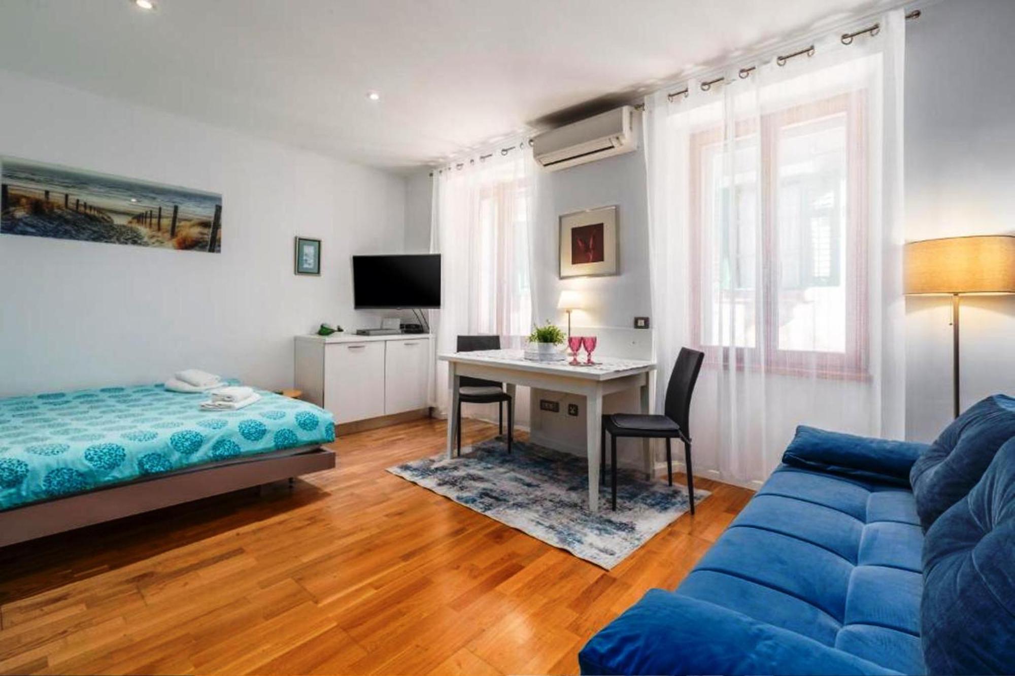 Augusta Apartment Ровинь Экстерьер фото