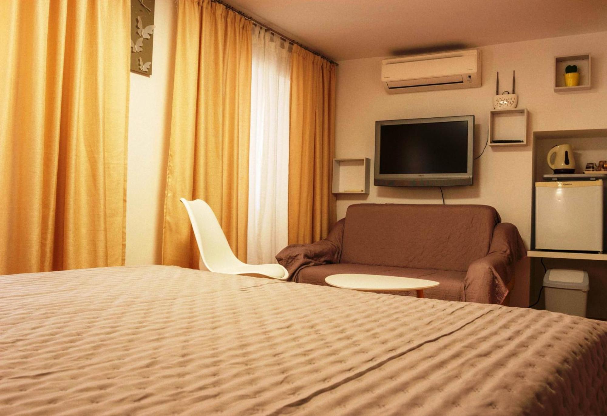 Augusta Apartment Ровинь Экстерьер фото